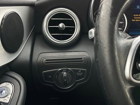 Used 2022 Mercedes-Benz GLC 300 w/ Premium Package Lite image 14