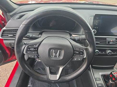 Used 2018 Honda Accord Sport image 17