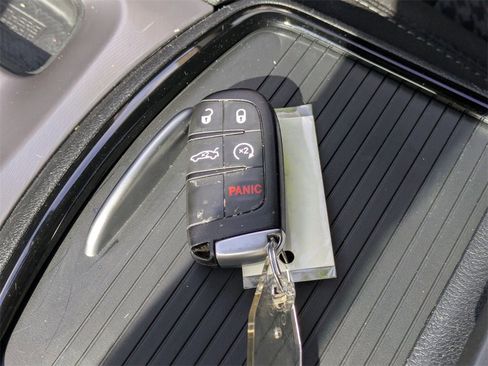 Used 2023 Dodge Charger R/T w/ Blacktop Package image 28