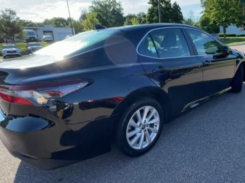 Used 2023 Toyota Camry LE FWD image 2