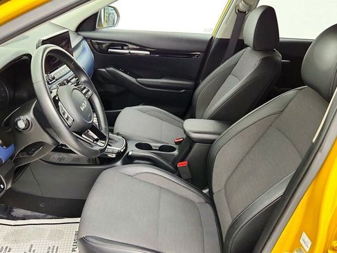 Used 2023 Kia Seltos S w/ Navigation Package AWD/4WD image 19