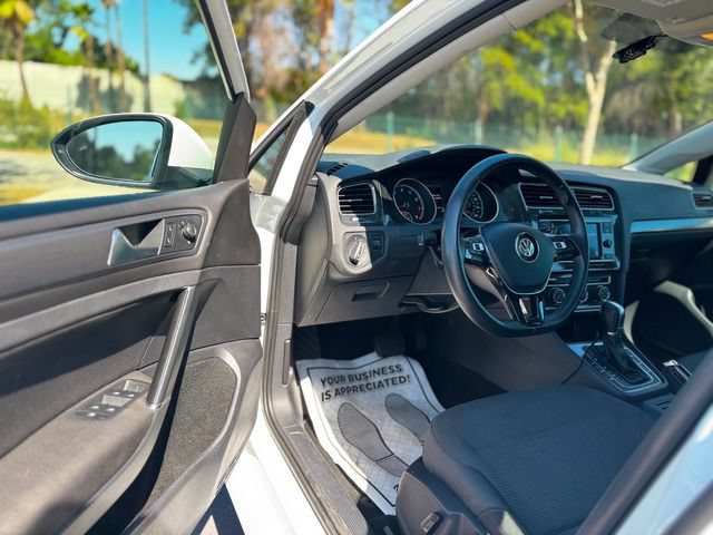 Used 2019 Volkswagen Golf S FWD image 22