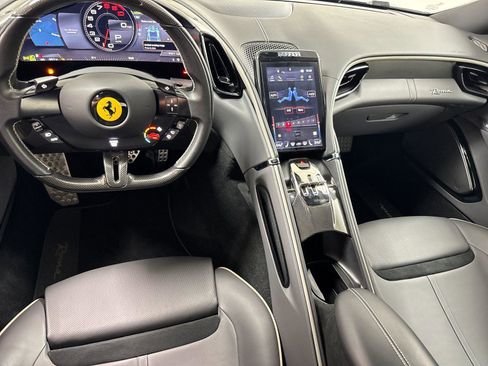 Used 2023 Ferrari Roma RWD image 10