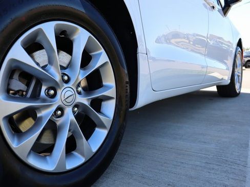 New 2026 Chrysler Pacifica Select image 37