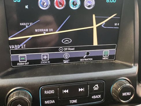 Used 2017 GMC Canyon SLT image 13