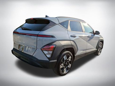 Used 2025 Hyundai Kona SEL FWD image 4