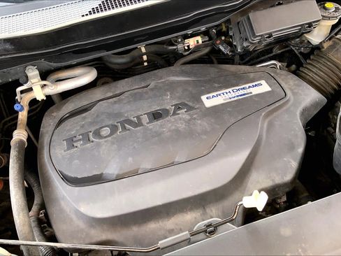 Used 2016 Honda Pilot Touring image 31