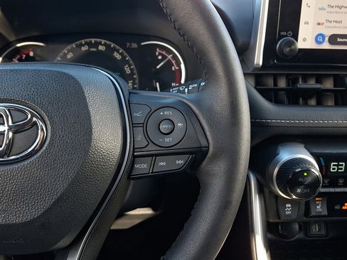 Used 2024 Toyota RAV4 XLE image 22