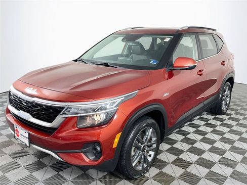 Used 2022 Kia Seltos S AWD/4WD image 3