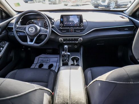 Used 2022 Nissan Altima 2.5 SV FWD image 23