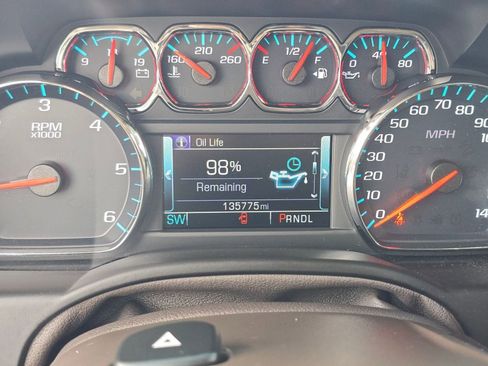 Used 2019 Chevrolet Suburban Premier image 21