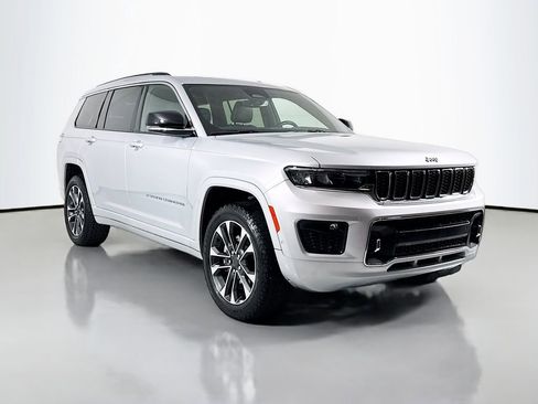 Used 2021 Jeep Grand Cherokee L Overland image 3