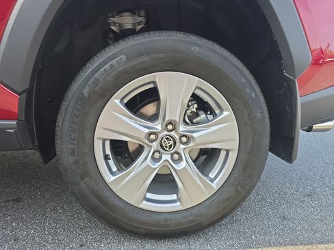 Used 2025 Toyota RAV4 XLE w/ Convenience Package FWD image 34