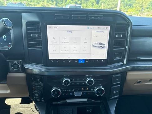 Used 2024 Ford F250 Lariat AWD/4WD image 11