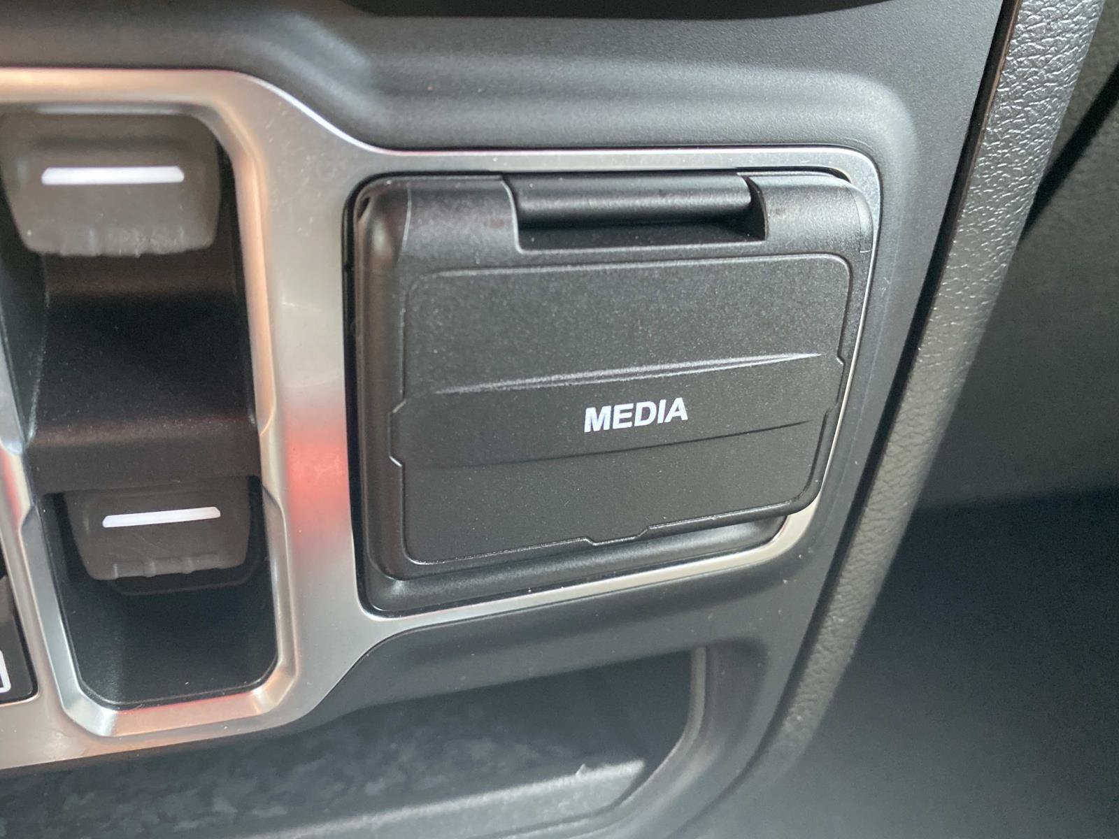 Used 2020 Jeep Gladiator Sport w/ Quick Order Package 24S AWD/4WD image 24
