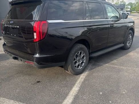 Used 2025 Ford Expedition Active AWD/4WD image 15