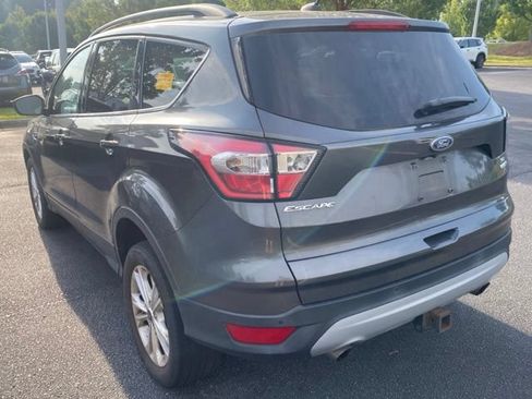 Used 2017 Ford Escape SE w/ Equipment Group 201A AWD/4WD image 10
