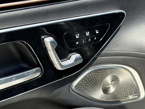 Used 2024 Mercedes-Benz EQS 450+ SUV image 23
