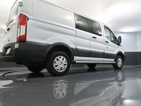 Used 2016 Ford Transit 250 130 Low Roof w/ Exterior Upgrade Package RWD image 39