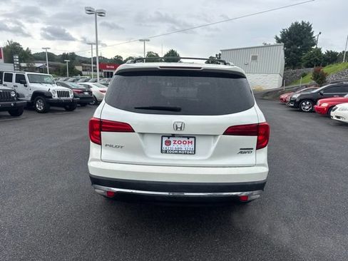 Used 2017 Honda Pilot Touring image 7