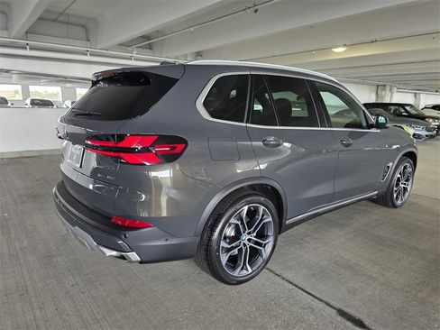 New 2026 BMW X5 sDrive40i w/ Premium Package image 4