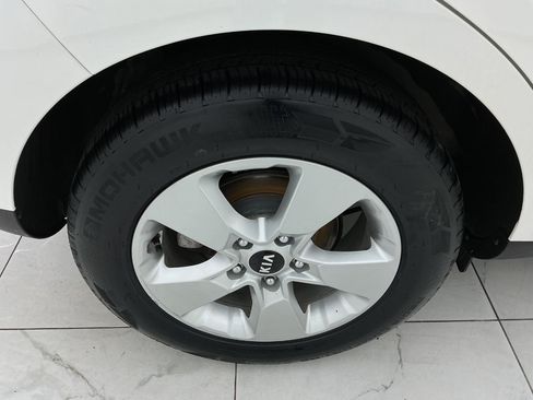 Used 2019 Kia Soul FWD image 45
