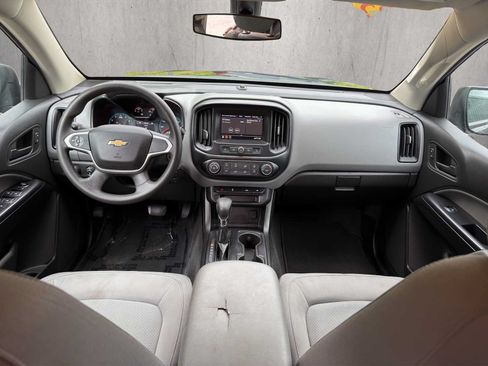 Used 2022 Chevrolet Colorado W/T w/ WT Convenience Package AWD/4WD image 14