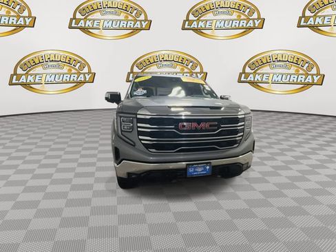 Used 2023 GMC Sierra 1500 SLT w/ SLT Premium Plus Package AWD/4WD image 6