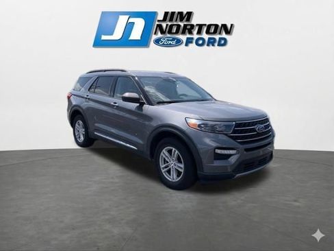 Used 2021 Ford Explorer XLT w/ Equipment Group 202A AWD/4WD image 1