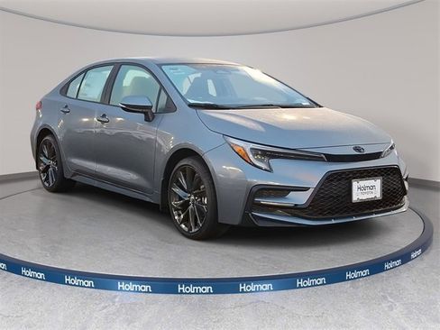 New 2026 Toyota Corolla SE image 2