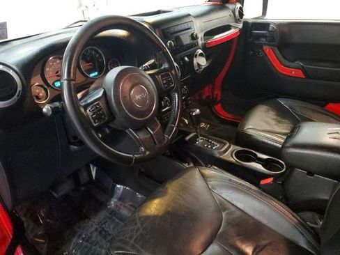 Used 2016 Jeep Wrangler Sahara w/ Connectivity Group AWD/4WD image 14