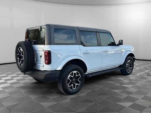 Used 2024 Ford Bronco Outer Banks image 4
