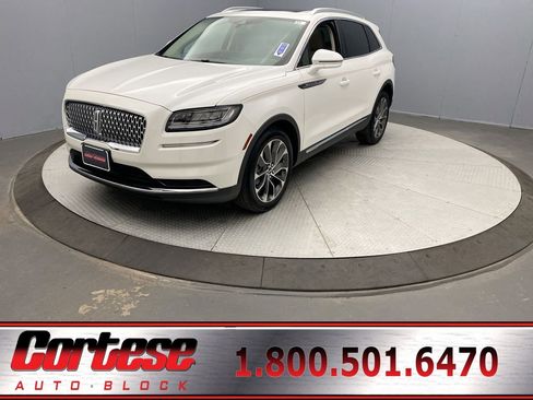 Used 2023 Lincoln Nautilus Reserve AWD/4WD image 1
