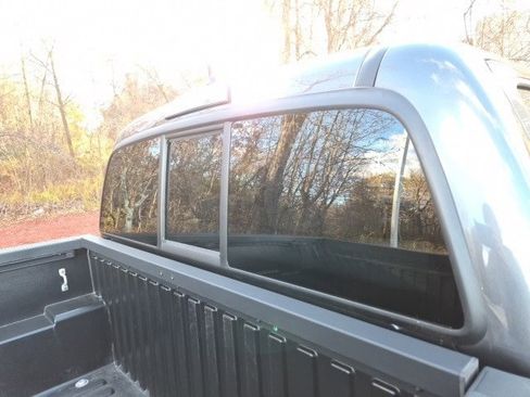 Used 2022 Toyota Tacoma SR image 12