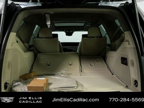 Used 2026 Cadillac Escalade Platinum Sport w/ LPO, ONYX Package image 35