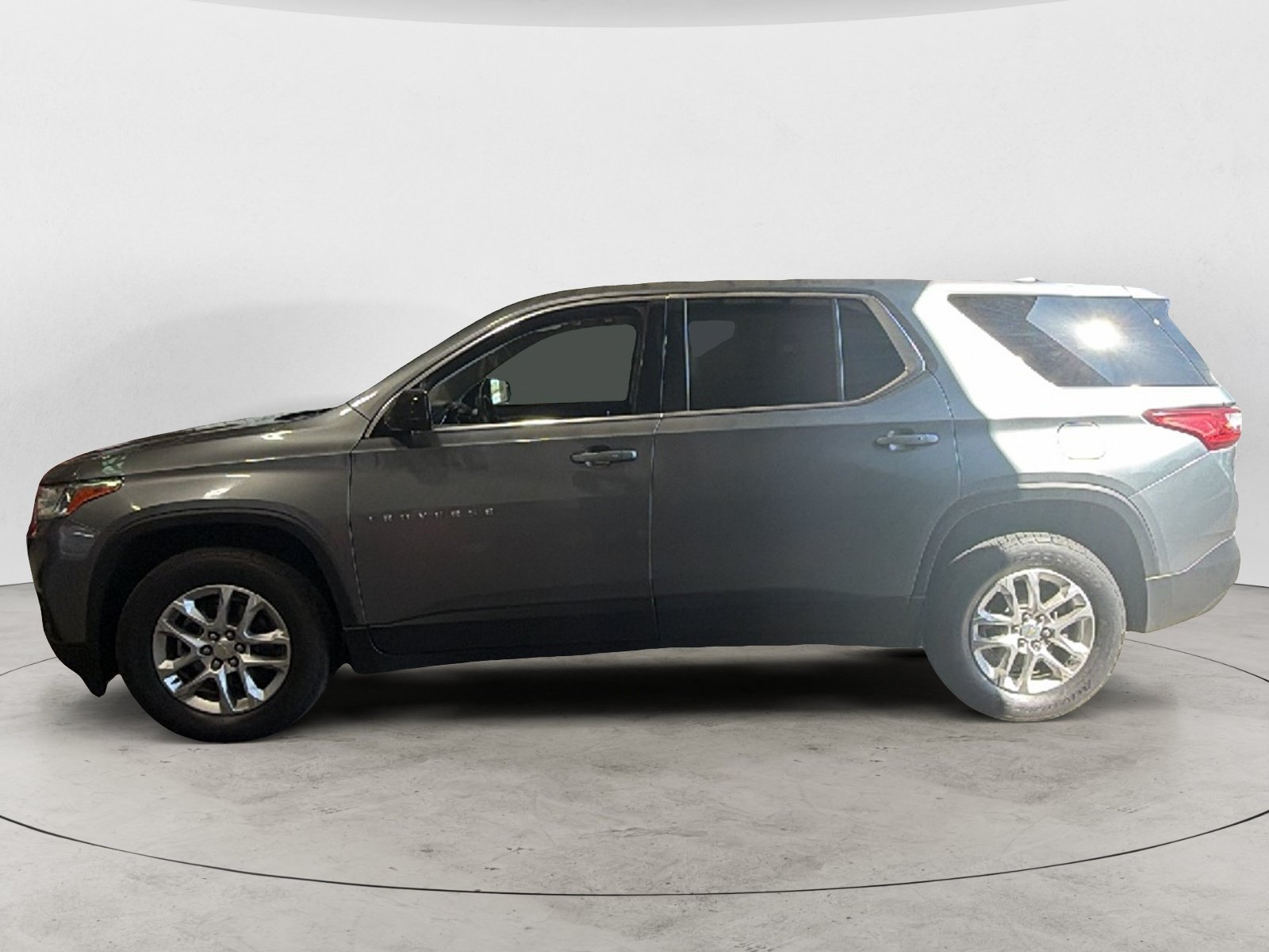 Used 2020 Chevrolet Traverse LS AWD/4WD image 3