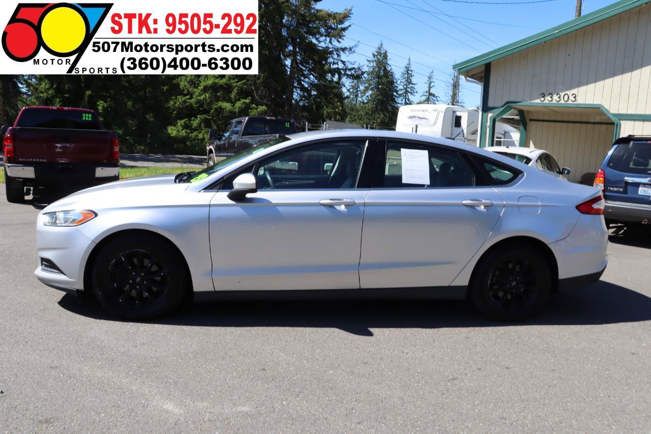 Used 2015 Ford Fusion S FWD image 3