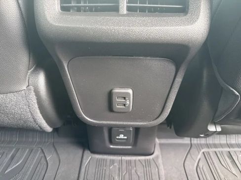 Used 2024 GMC Terrain Denali w/ LPO, Floor Liner Package AWD/4WD image 32