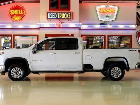 Used 2025 Chevrolet Silverado 2500 LT w/ Convenience Package AWD/4WD image 13