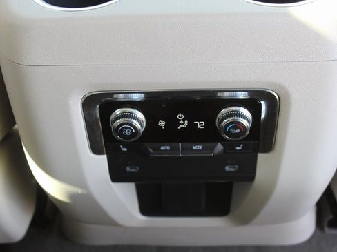 Used 2024 GMC Yukon Denali image 22