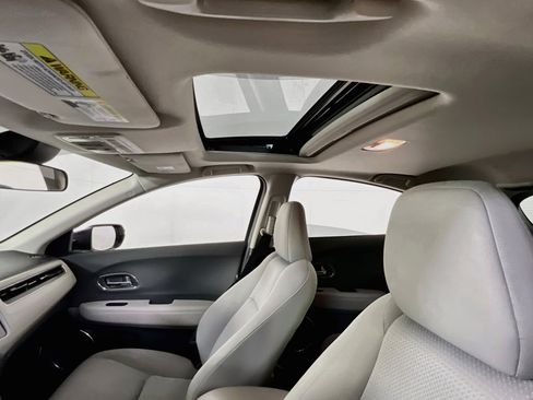 Used 2022 Honda HR-V EX image 21