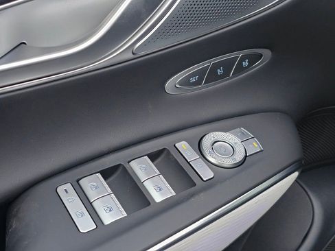 New 2026 Genesis GV70 2.5T Advanced image 32