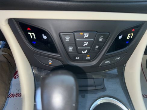 Used 2017 Buick Envision Essence image 15