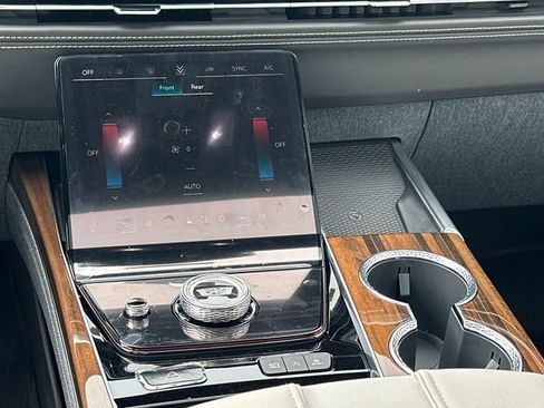 New 2026 Cadillac Escalade Platinum Sport w/ LPO, ONYX Package AWD/4WD image 4