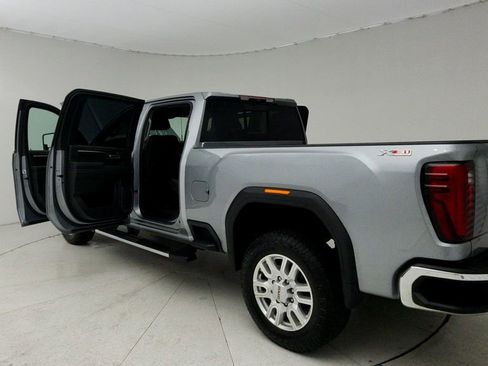 Certified 2024 GMC Sierra 2500 SLT w/ SLT Premium Package AWD/4WD image 12