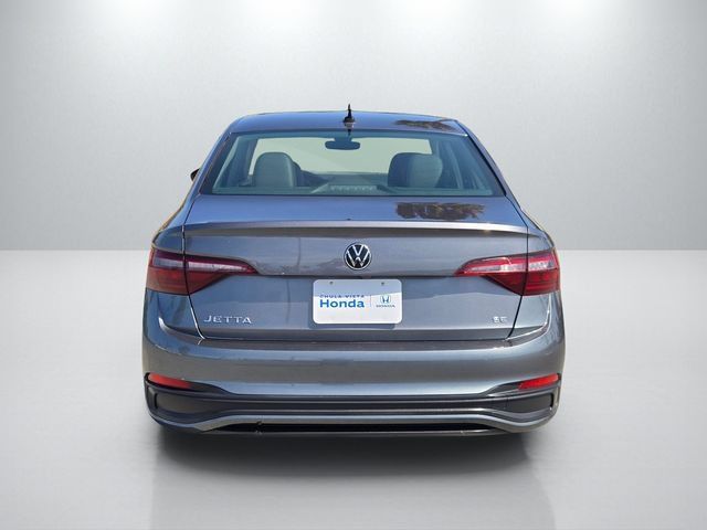 Used 2024 Volkswagen Jetta SE FWD image 5