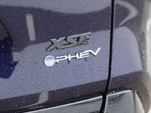 Certified 2025 Toyota RAV4 XSE image 12