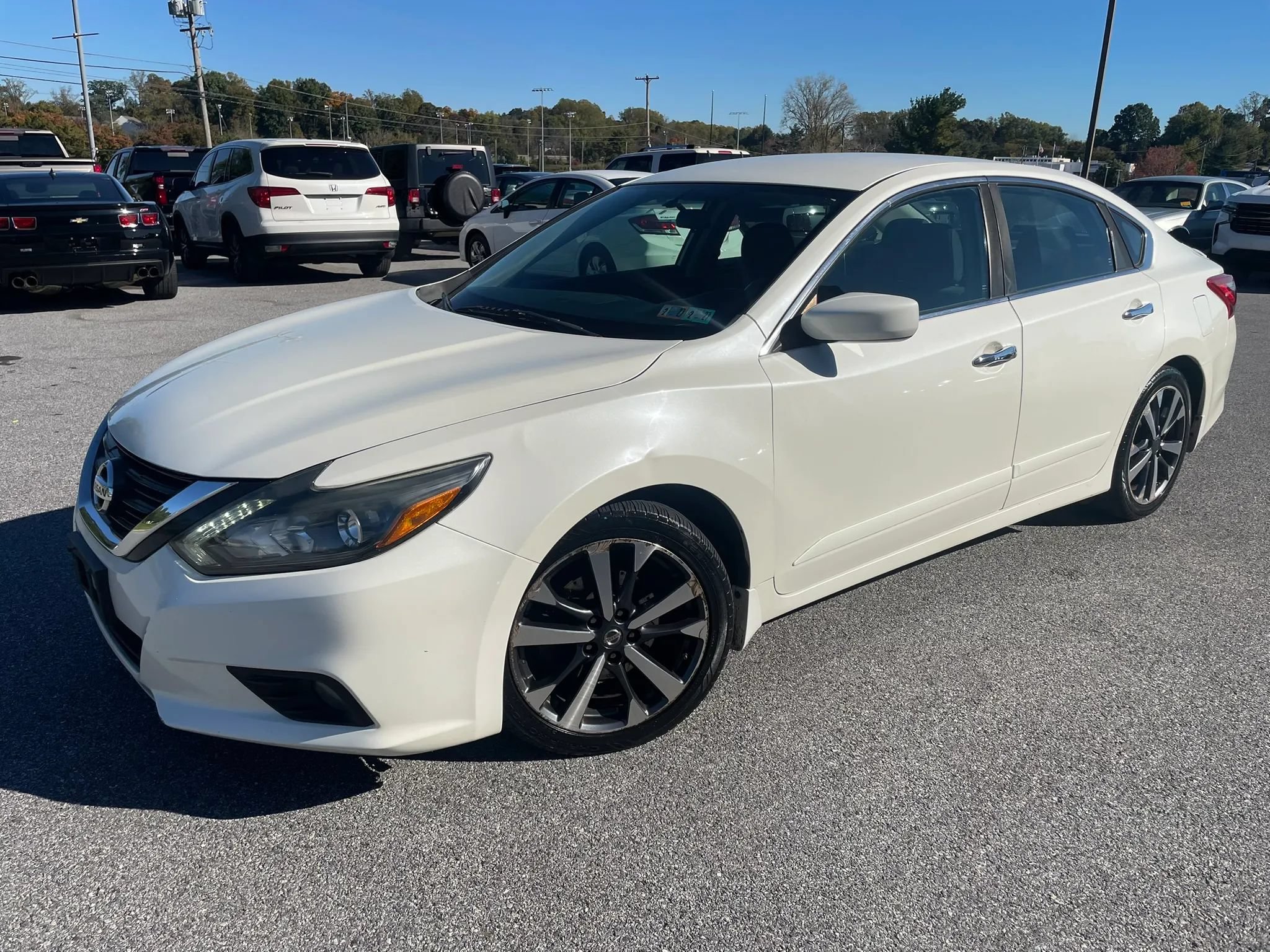 Used 2016 Nissan Altima 3.5 SR FWD image 10