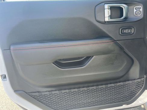 Certified 2025 Jeep Gladiator Rubicon image 27