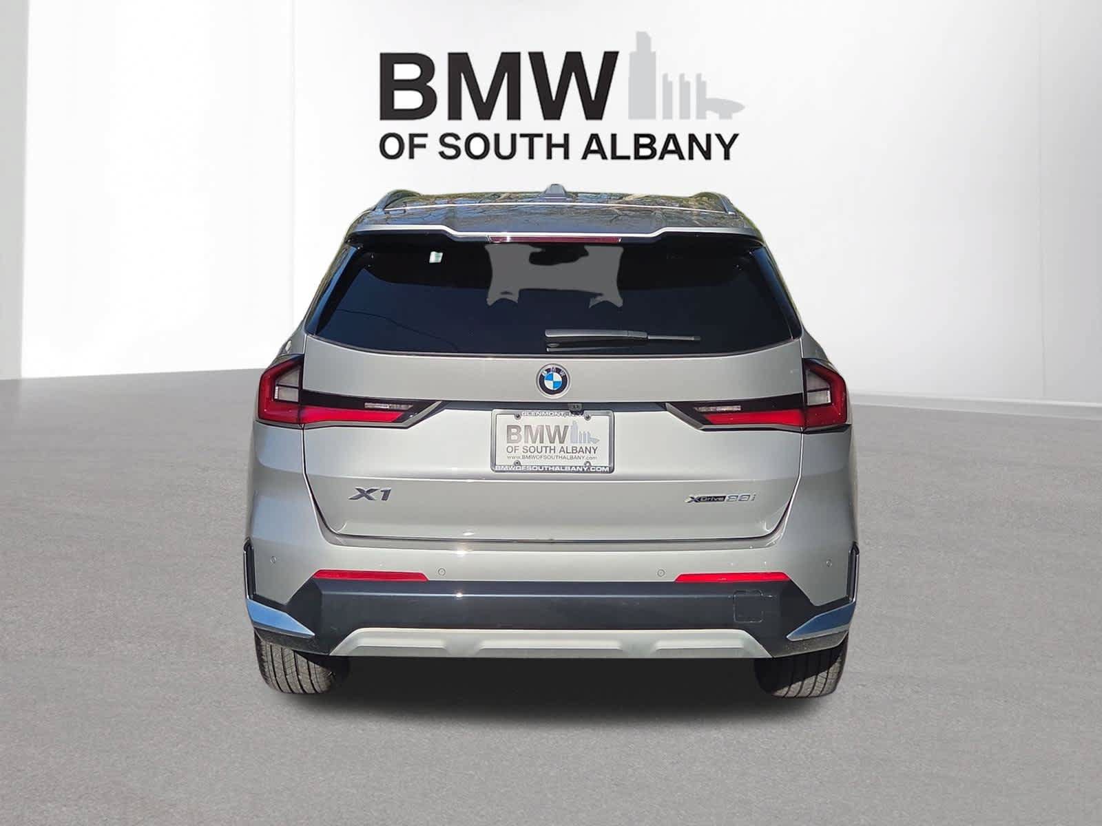 Used 2026 BMW X1 xDrive28i w/ Convenience Package AWD/4WD image 4